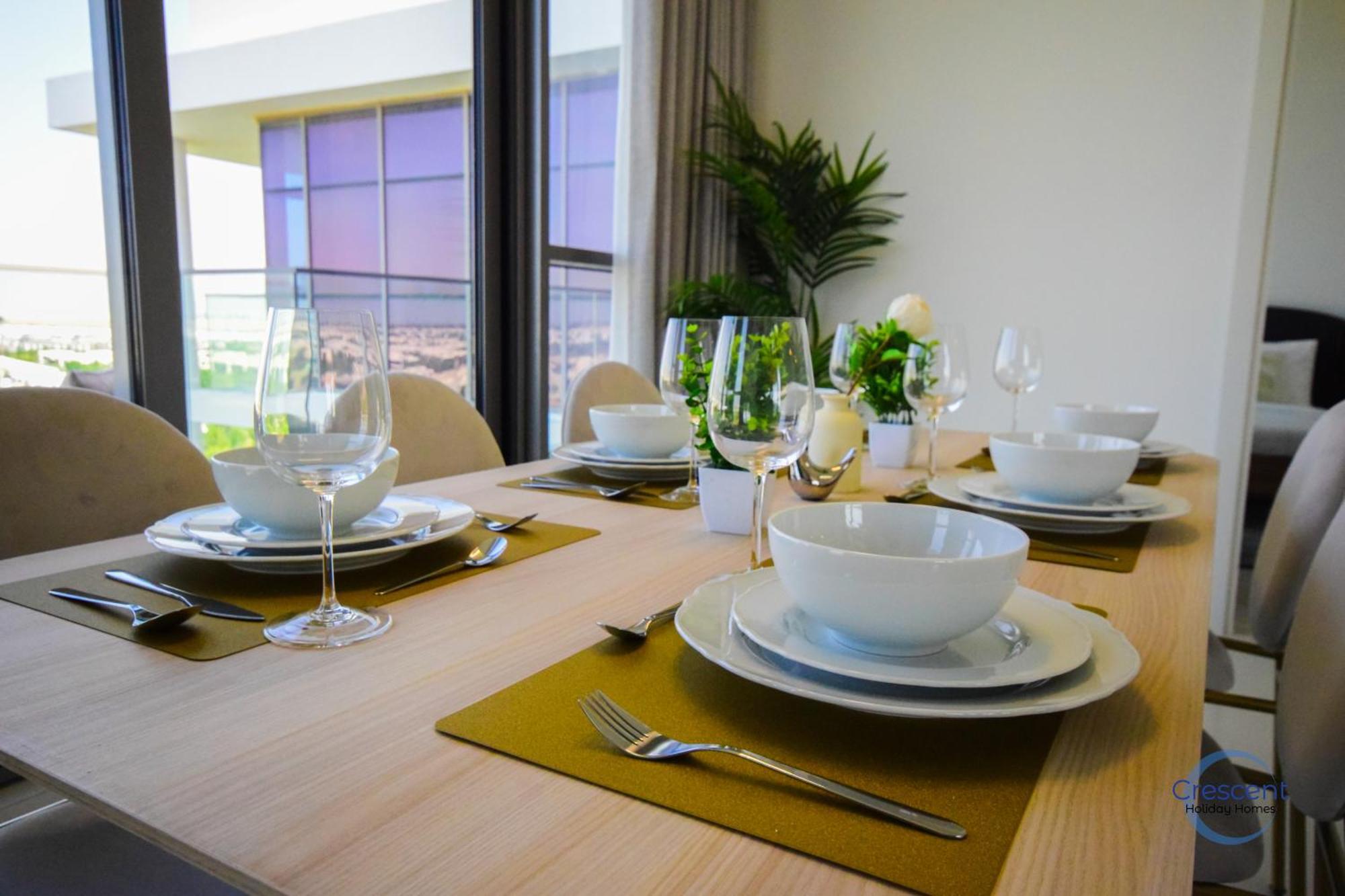 Breathtaking View 2 Bed Study Apartment