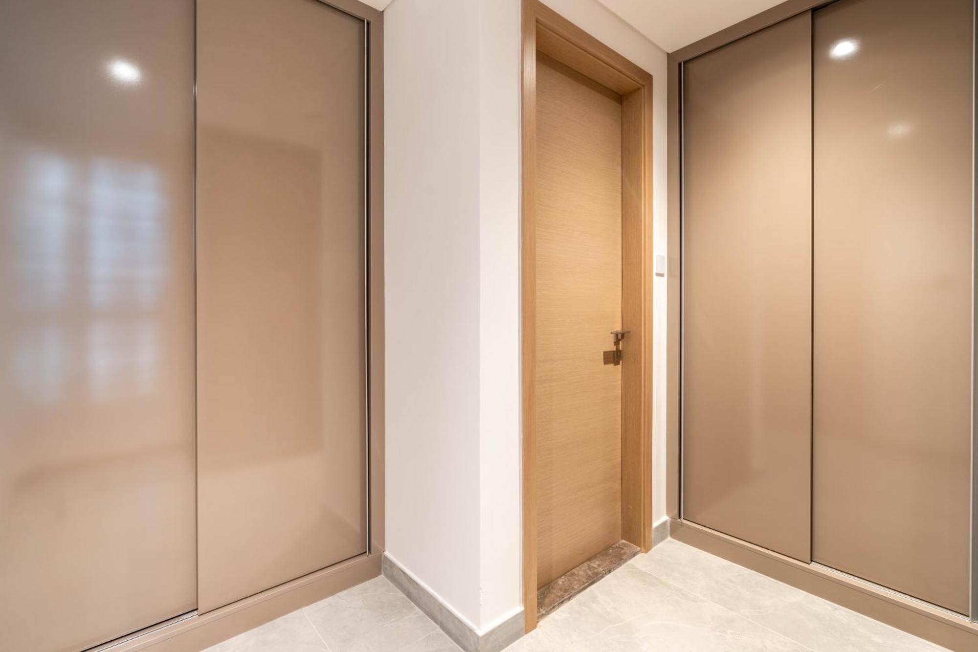 Apartment Chic & Modern Retreat In The Heart Of Jvc / Designer Choice / Sunset Views / Large Corner Balcony / New Building / 4 People