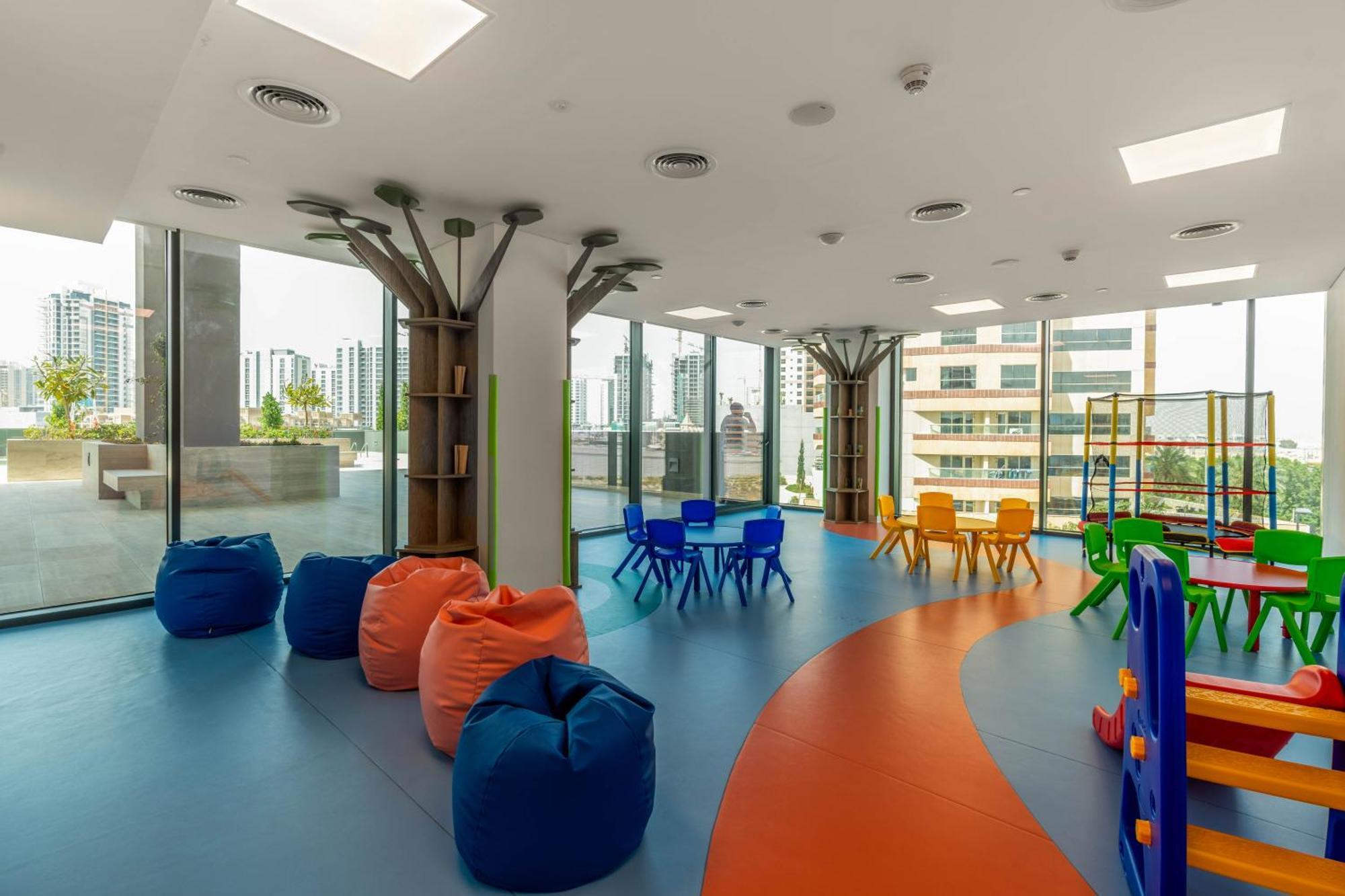 Chic & Modern Retreat In The Heart Of Jvc / Designer Choice / Sunset Views / Large Corner Balcony / New Building / 4 People Dubai