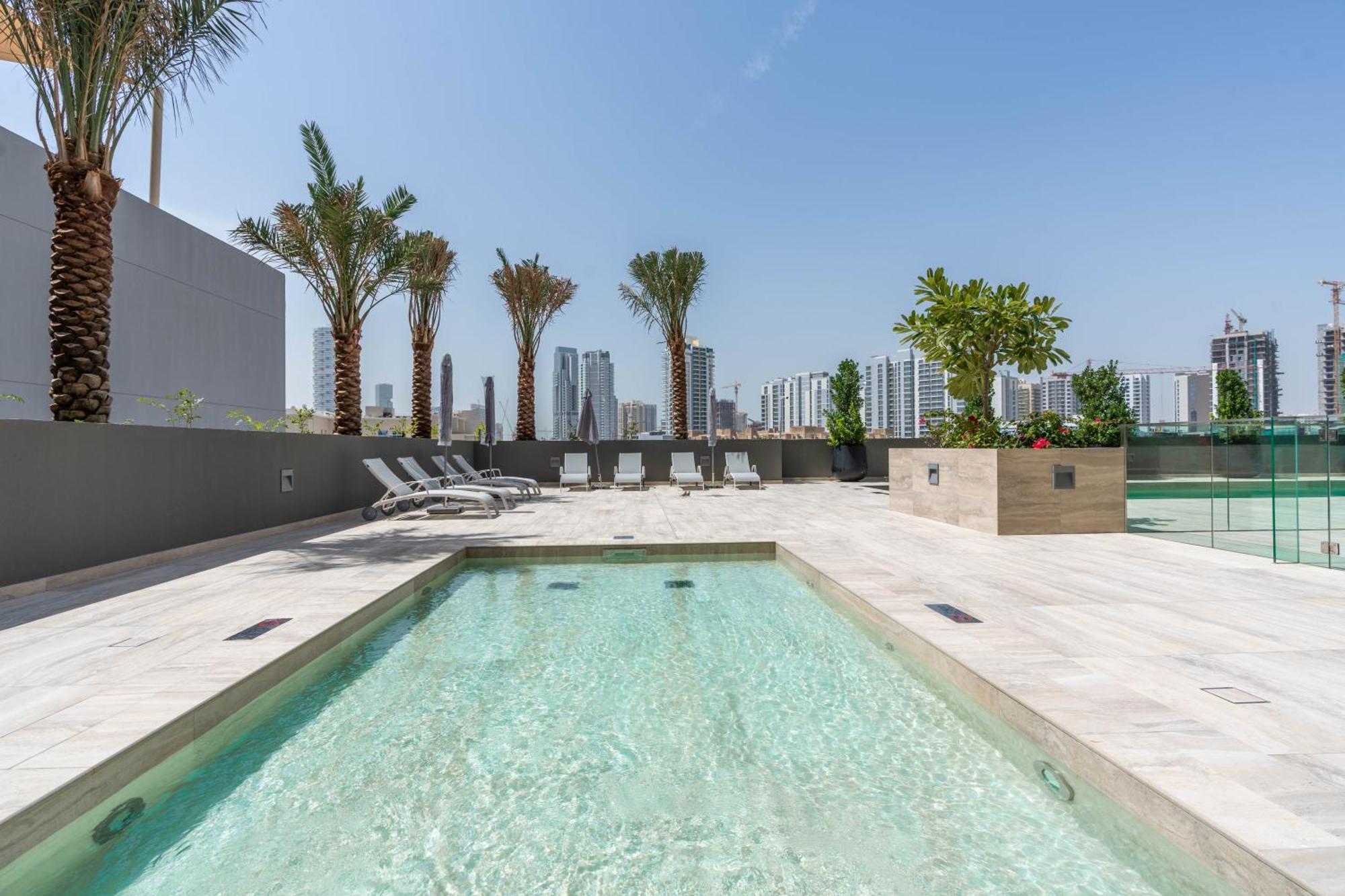 Chic & Modern Retreat In The Heart Of Jvc / Designer Choice / Sunset Views / Large Corner Balcony / New Building / 4 People