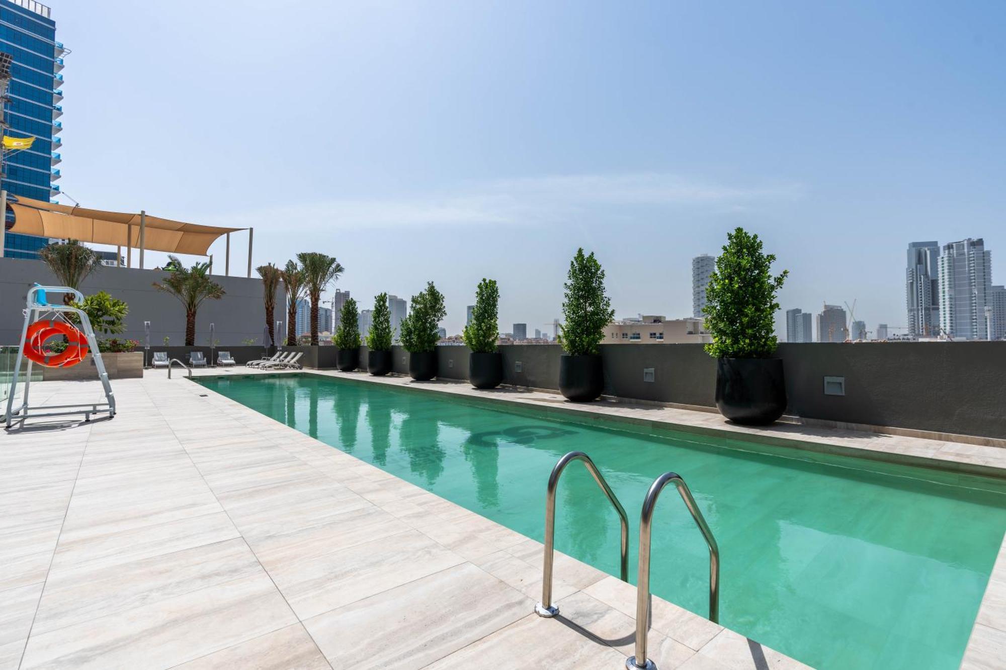 Chic & Modern Retreat In The Heart Of Jvc / Designer Choice / Sunset Views / Large Corner Balcony / New Building / 4 People * Dubai