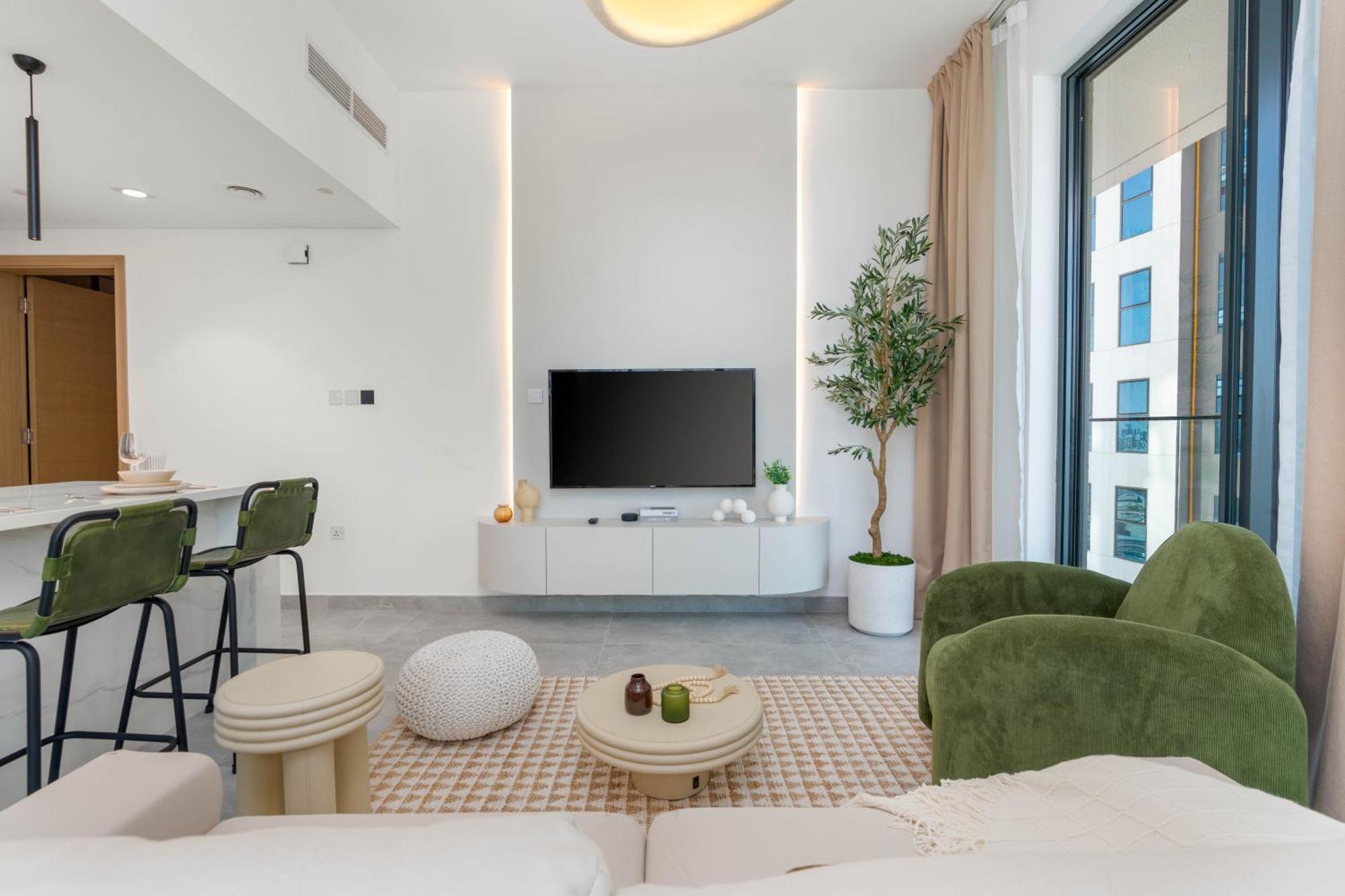 Chic & Modern Retreat In The Heart Of Jvc / Designer Choice / Sunset Views / Large Corner Balcony / New Building / 4 People Dubai