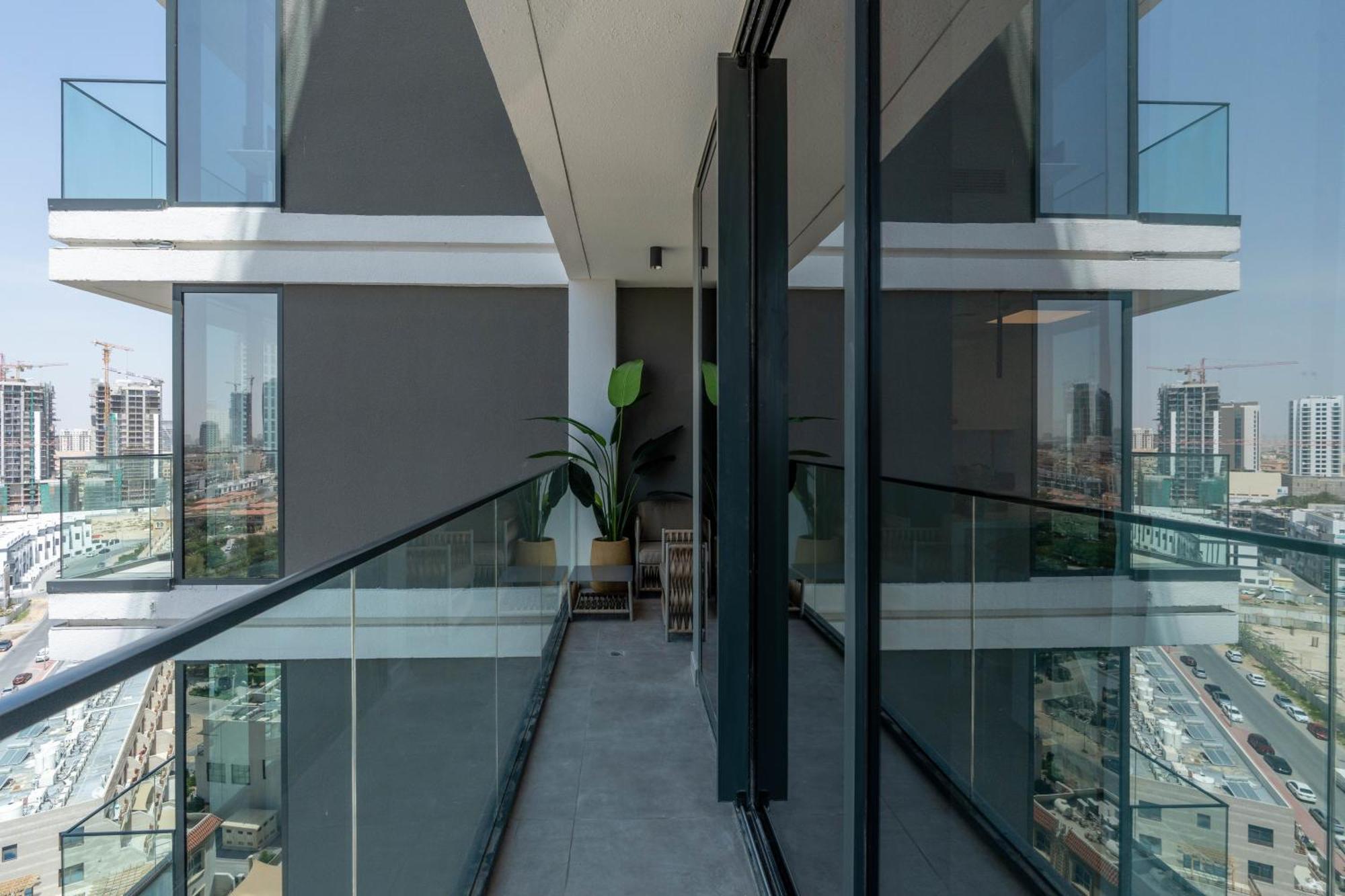 Chic & Modern Retreat In The Heart Of Jvc / Designer Choice / Sunset Views / Large Corner Balcony / New Building / 4 People Dubai