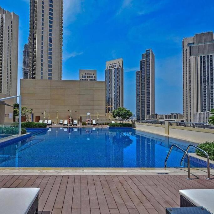 Stunning 1br At Harbour Views Creek * Dubai
