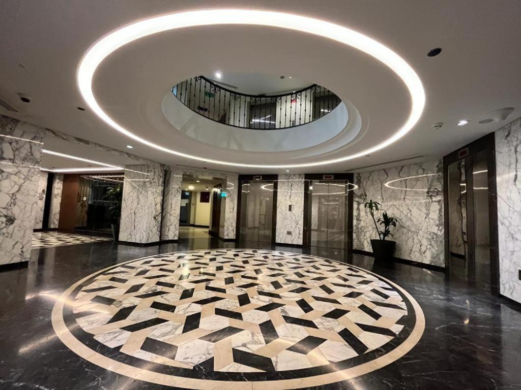 Apartment In The Luxury Marina Crown Tower Walk To Barasti *