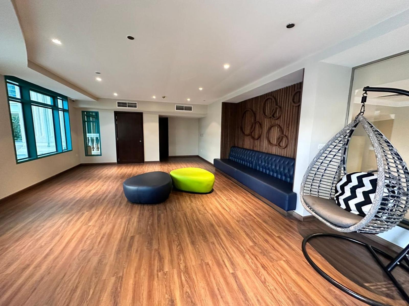 Apartment In The Luxury Marina Crown Tower Walk To Barasti