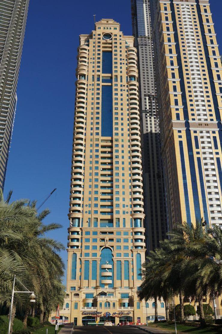 In The Luxury Marina Crown Tower Walk To Barasti Dubai