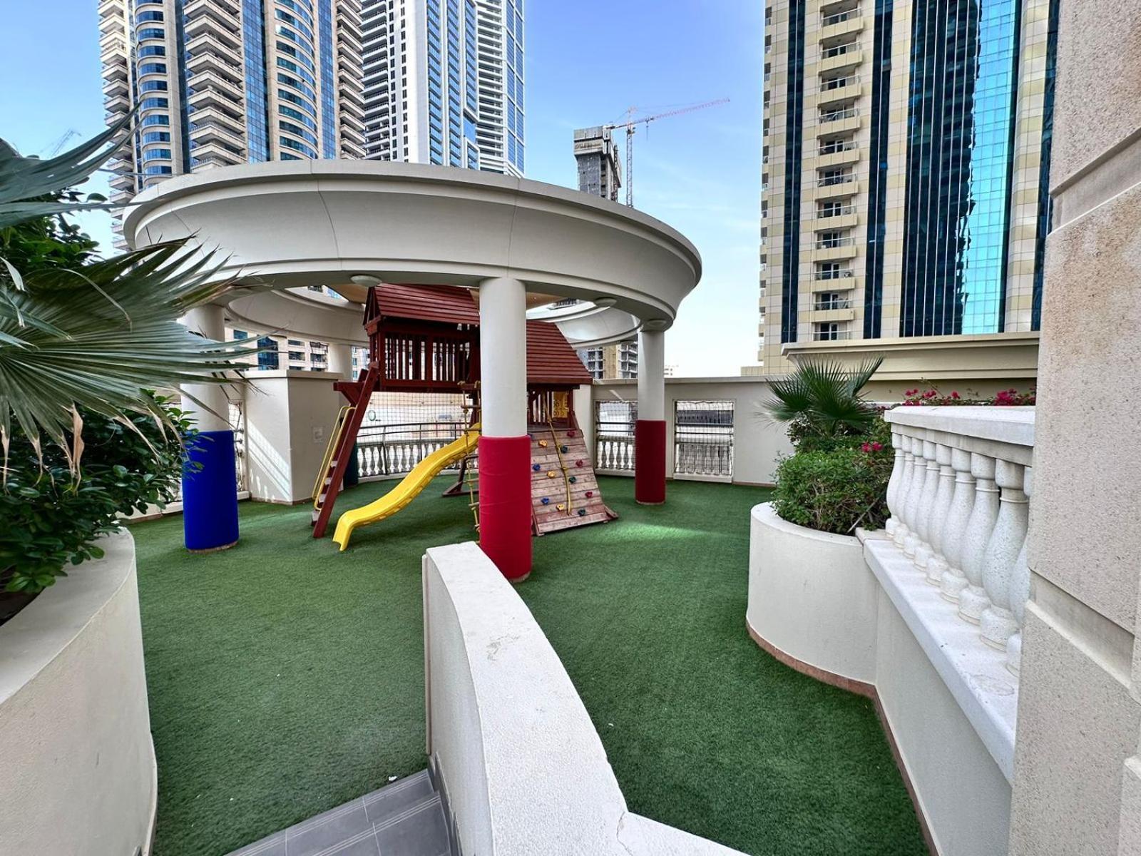 In The Luxury Marina Crown Tower Walk To Barasti Dubai