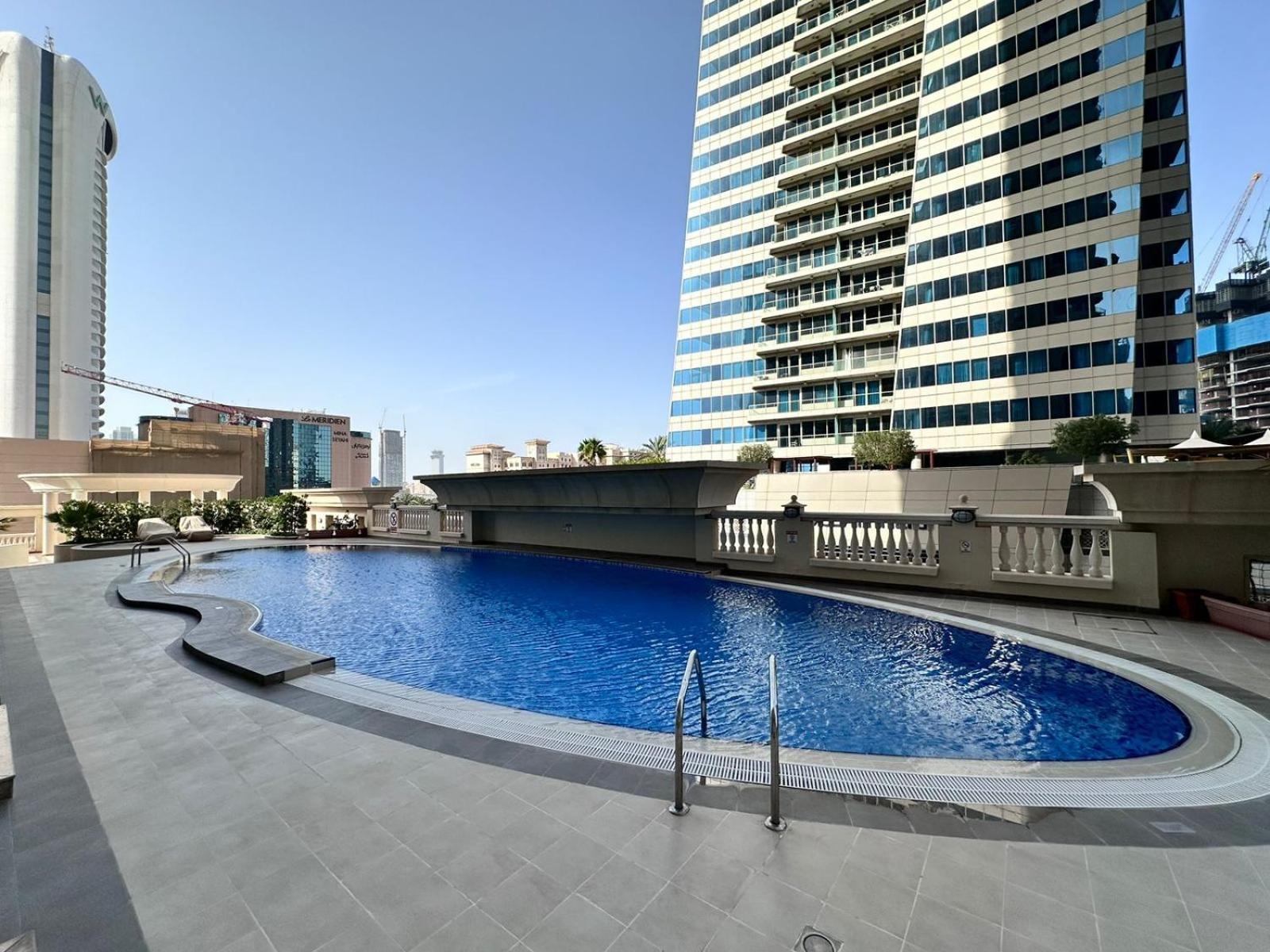 In The Luxury Marina Crown Tower Walk To Barasti Apartment