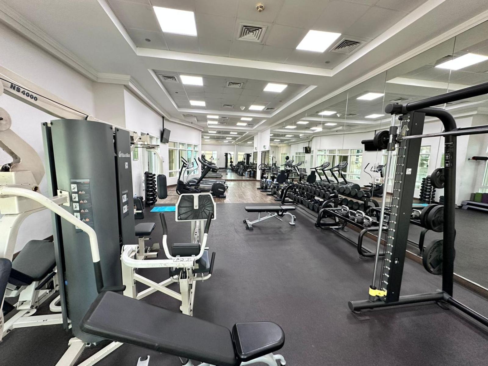 Apartment In The Luxury Marina Crown Tower Walk To Barasti