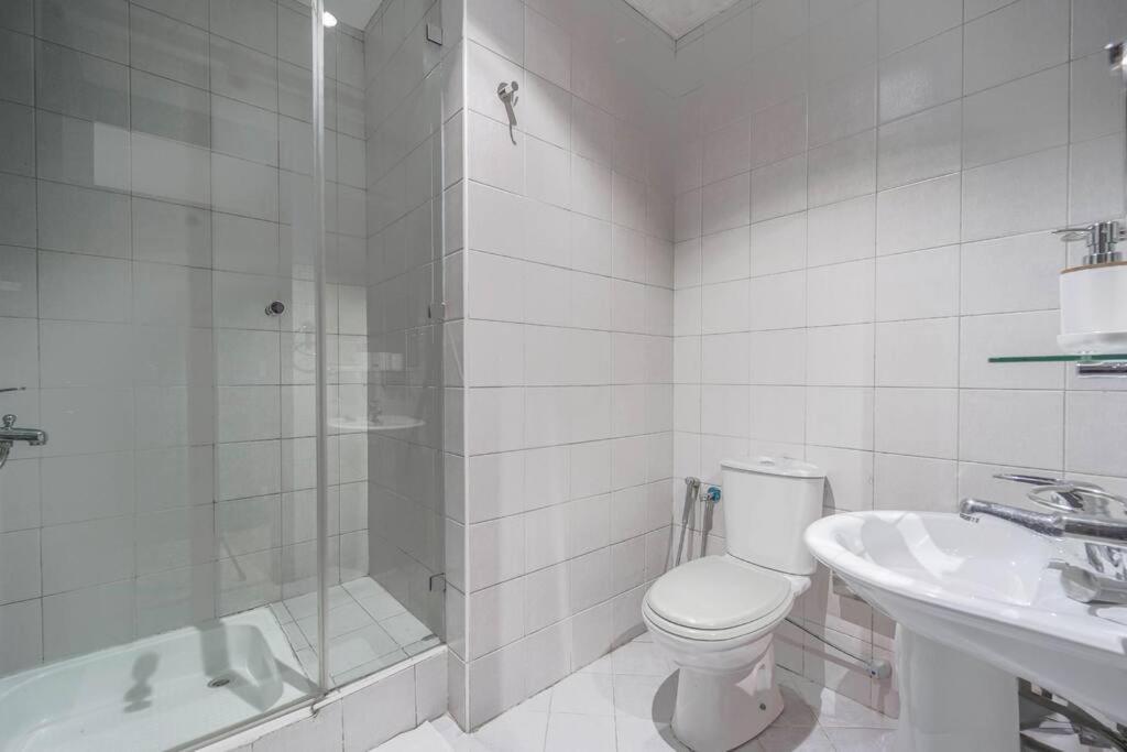 Huge 2 Bedroom With Arabian Sea View & Ain View