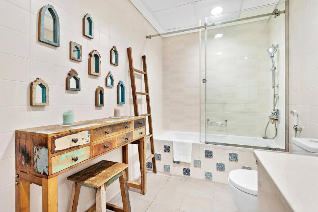 Koyo In The Heart Of Jbr - 3bdr Apartment Dubai