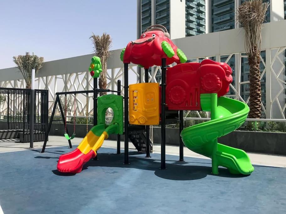 Stylish 1bd In Al Barsha W/ Great View And Jacuzzi *