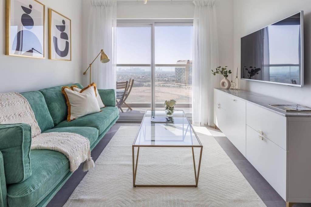Apartment Stylish 1bd In Al Barsha W/ Great View And Jacuzzi