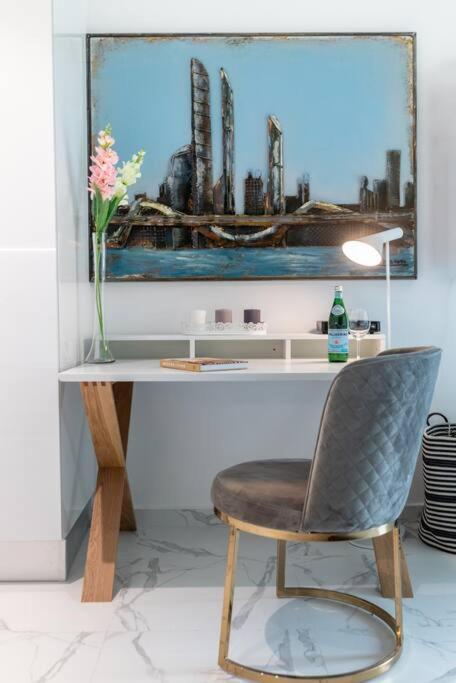 First Class With Premium And Stylish Dubai