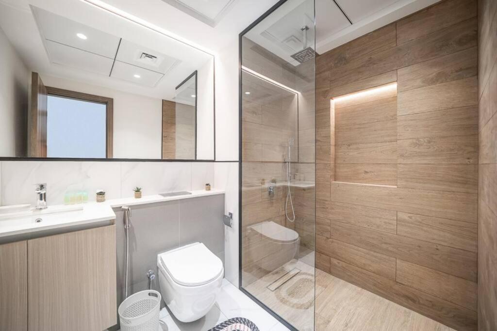 Modern 1 Bedroom In Aria Dubai