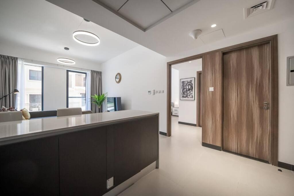Modern 1 Bedroom In Aria Apartment *