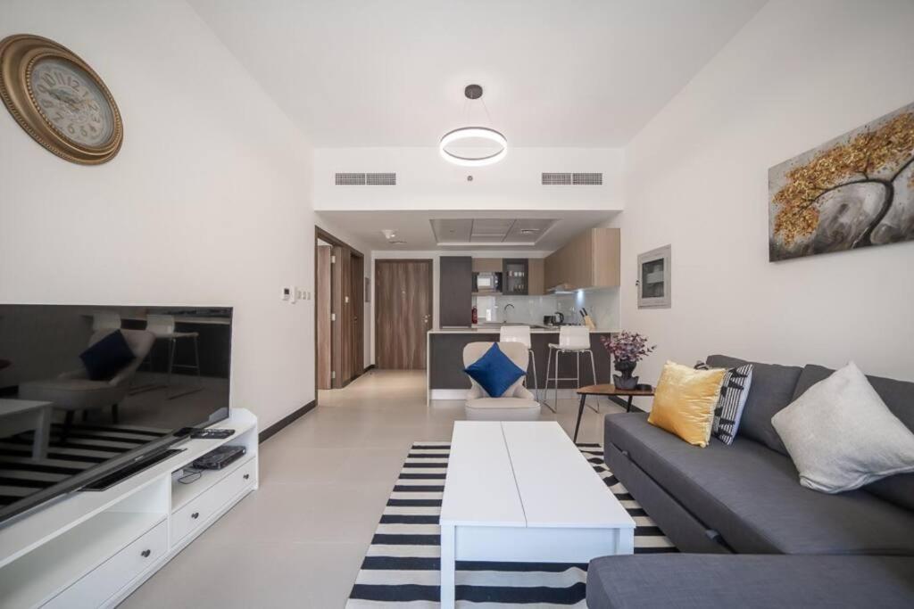 Modern 1 Bedroom In Aria