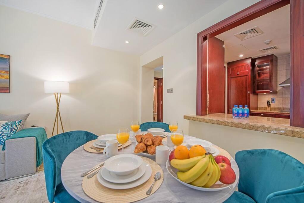 Apartment First Class 2br Oldtown Complex In Downtown Dubai