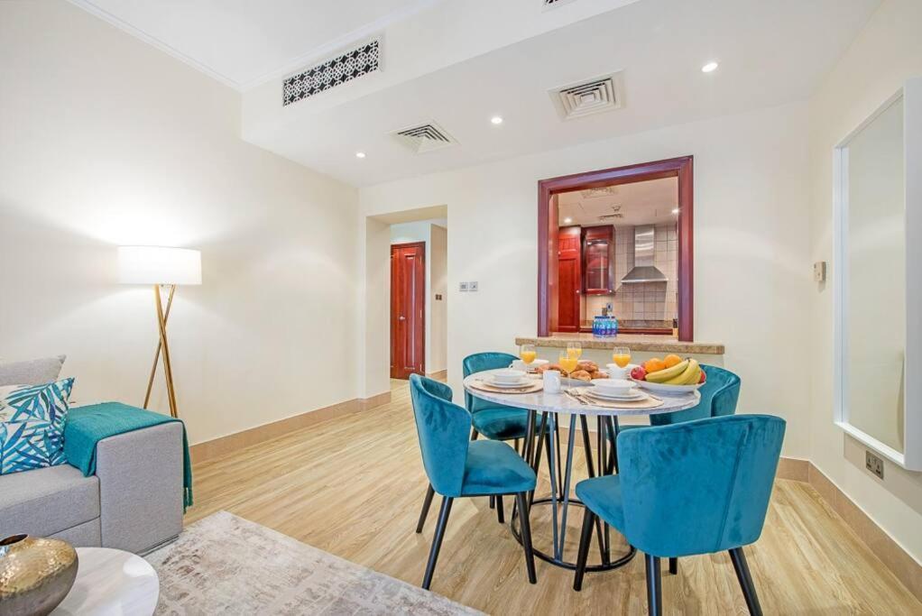 Apartment First Class 2br Oldtown Complex In Downtown