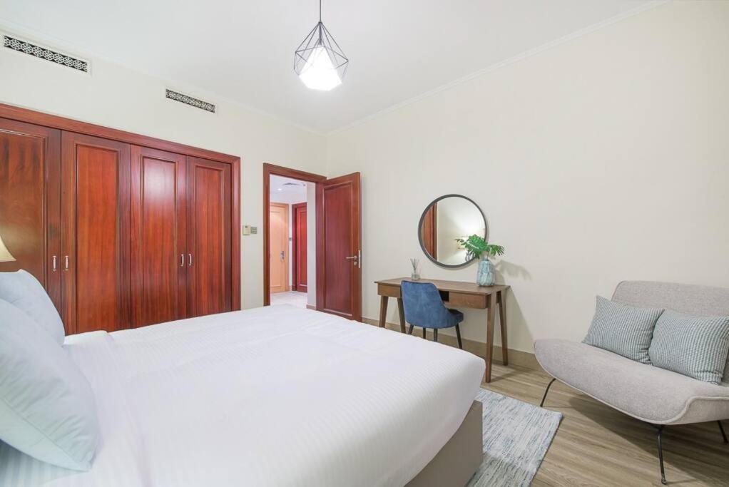 First Class 2br Oldtown Complex In Downtown * Dubai