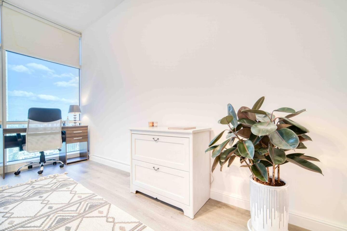 Bright And Stylish 1bed Near Metro Apartment *