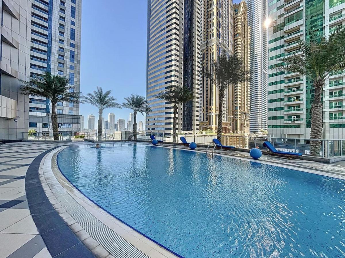 Apartment Torch Tower - Glamorous Two Bedroom