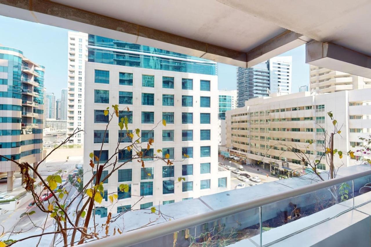 Damac Waves - Lovely One Bedroom Apartment *