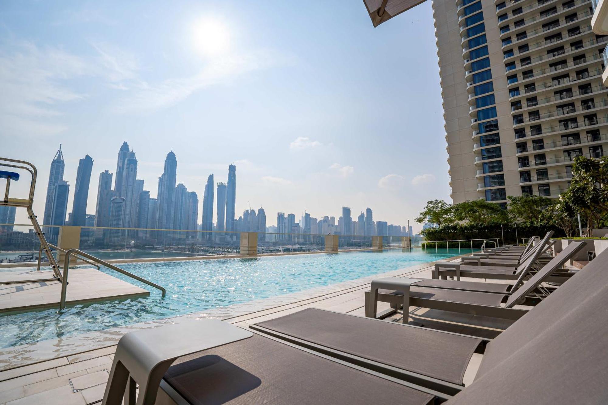 Veluxa - Luxe 2bed With Private Apartment *
