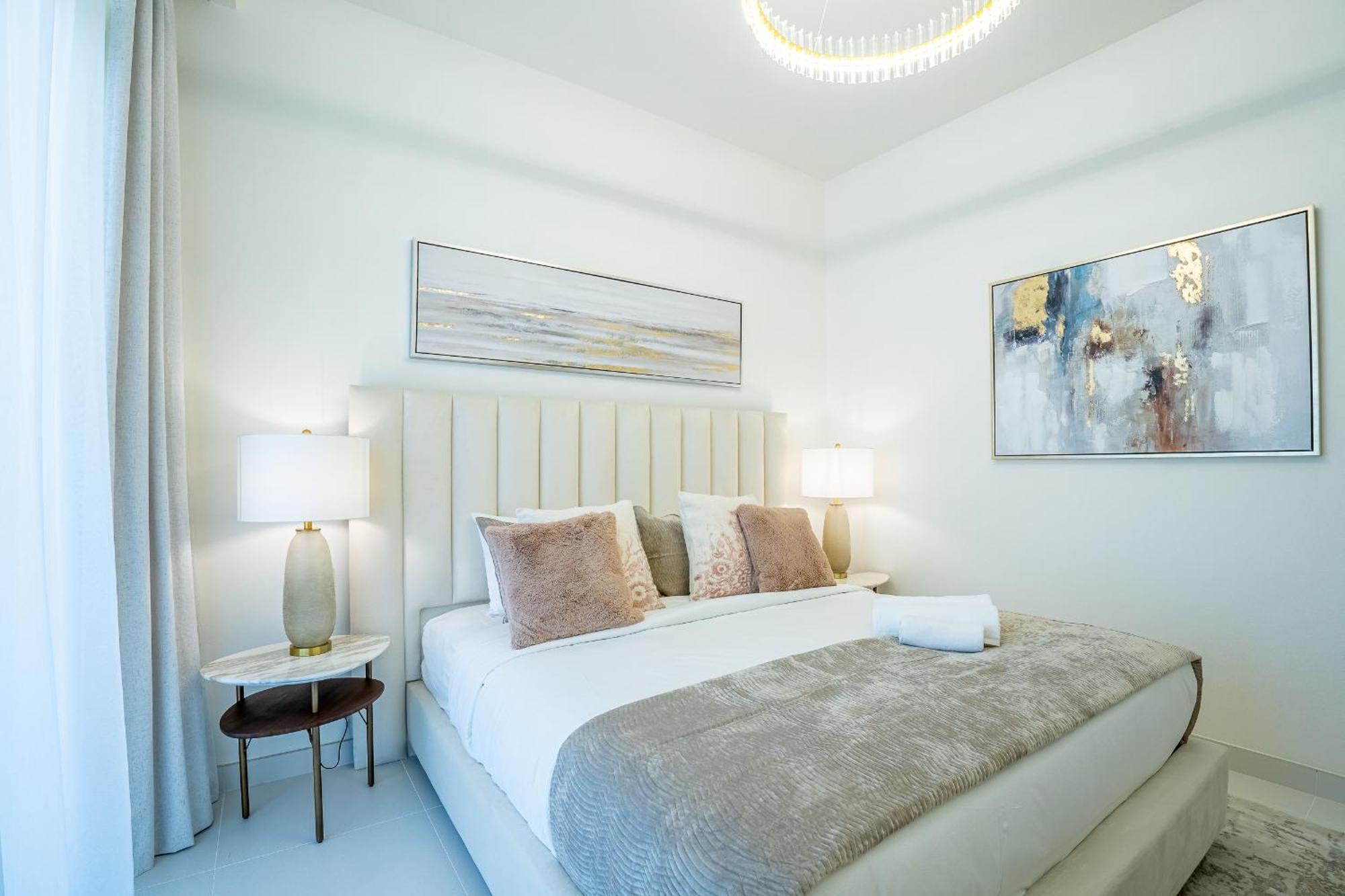 Veluxa - Luxe 2bed With Private * Dubai