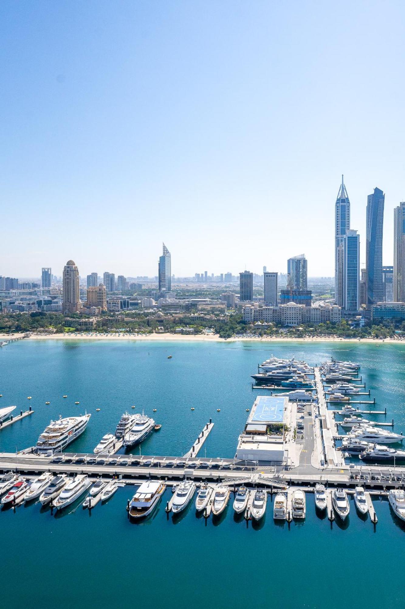 Veluxa - Luxe 2bed With Private Apartment Dubai