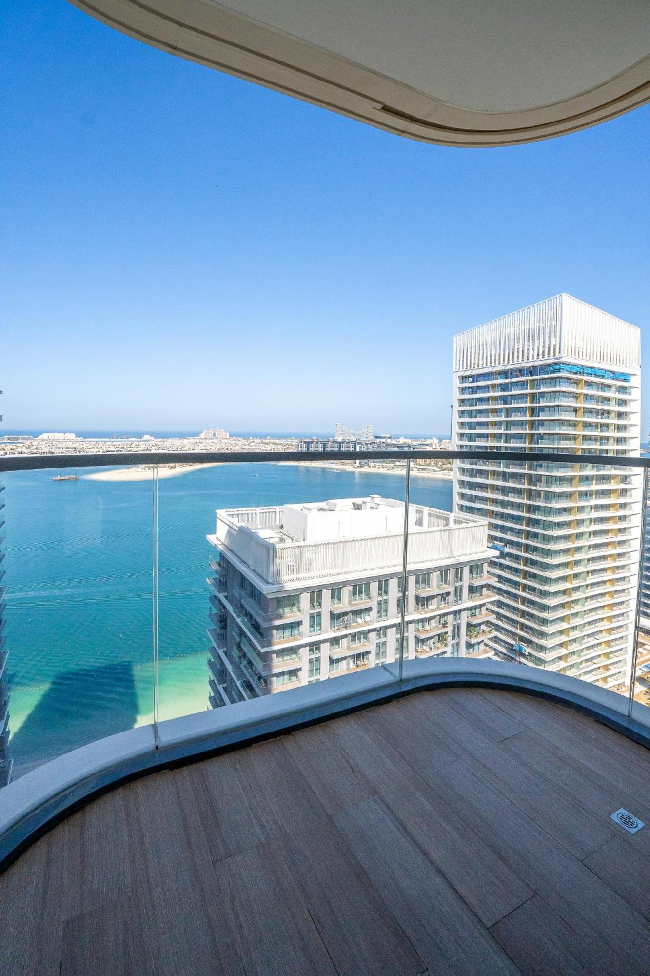 Veluxa - Luxe 2bed With Private Apartment *