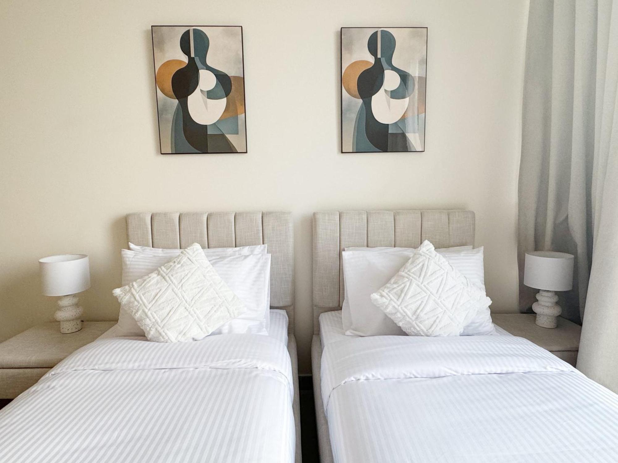 2br With Skyline Views At Forte Near Opera Apartment *