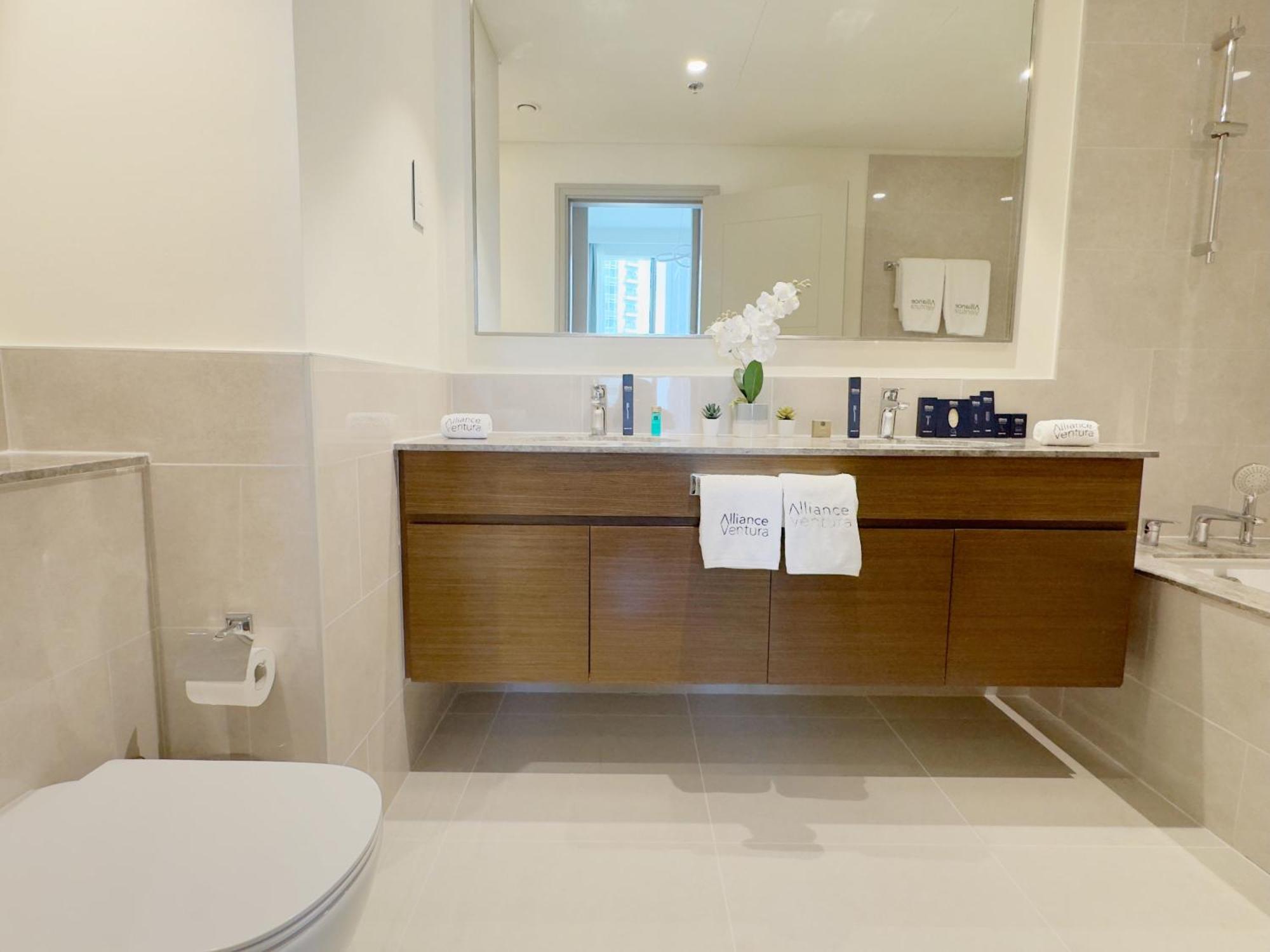 Apartment 2br With Skyline Views At Forte Near Opera Dubai
