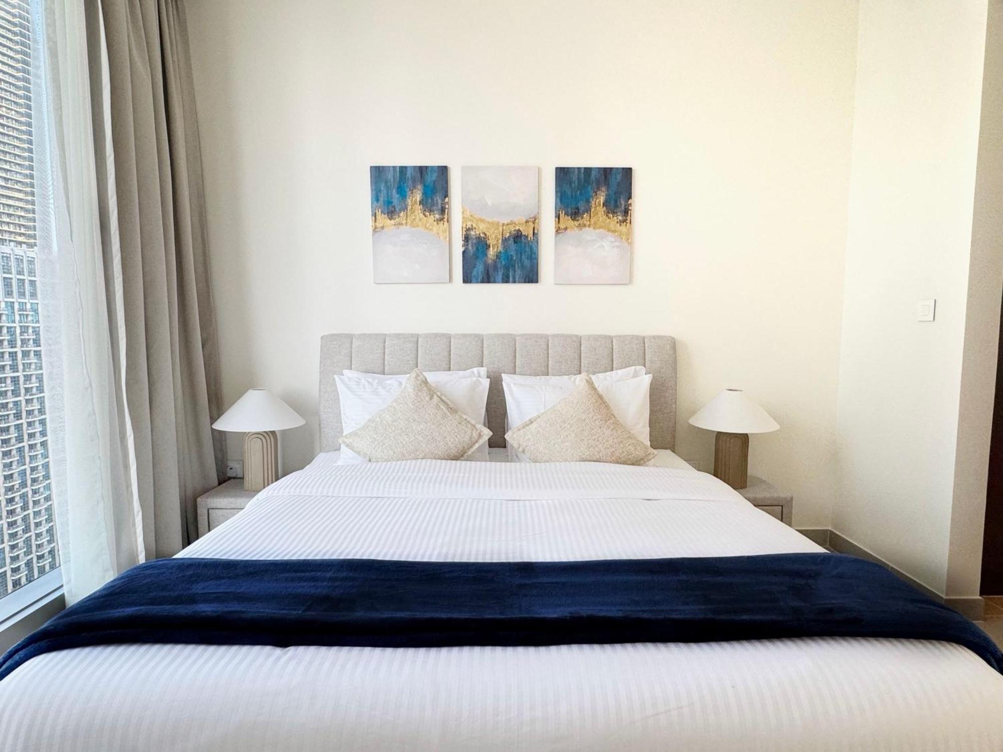 2br With Skyline Views At Forte Near Opera Apartment Dubai