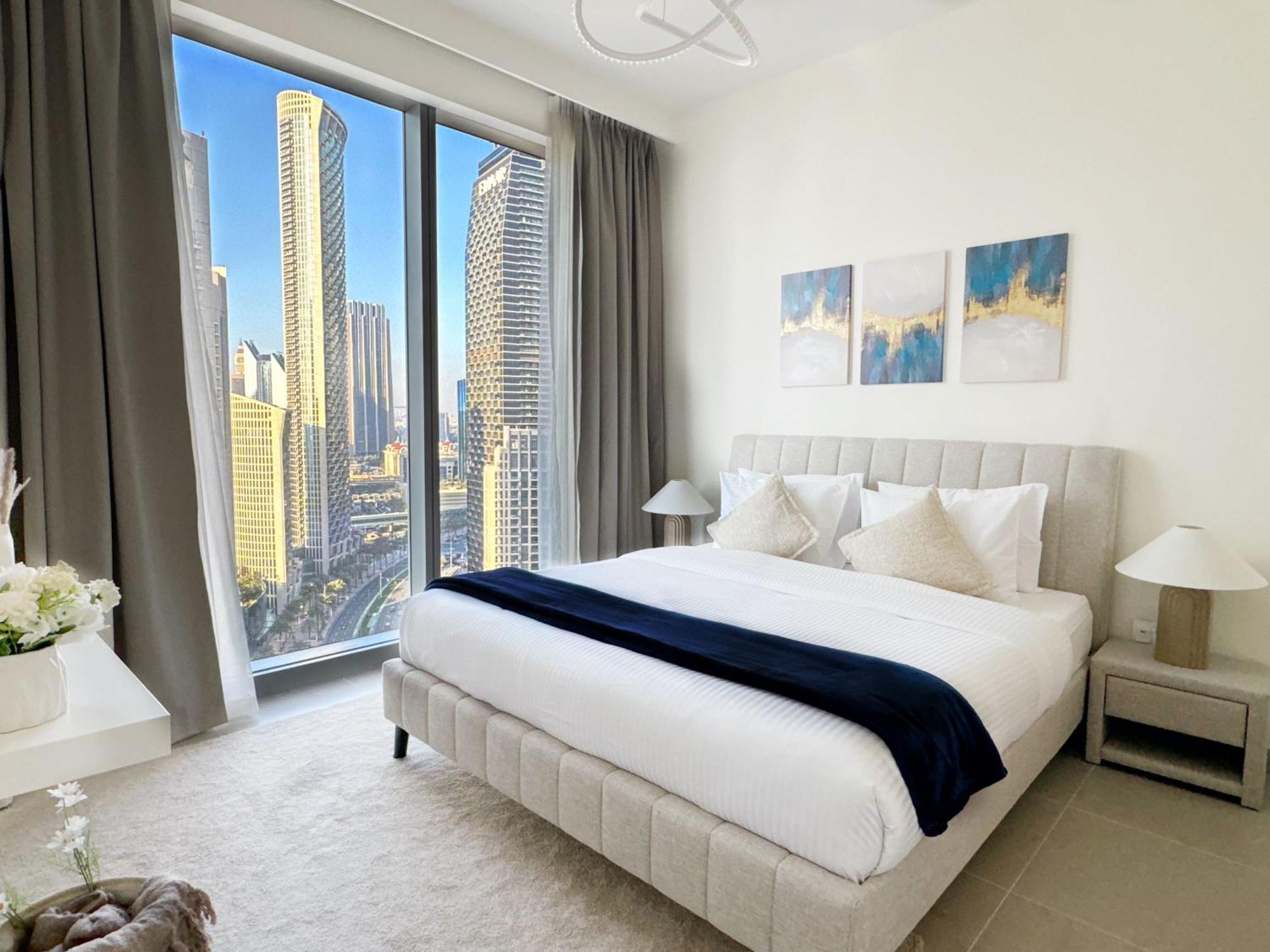 2br With Skyline Views At Forte Near Opera * Dubai