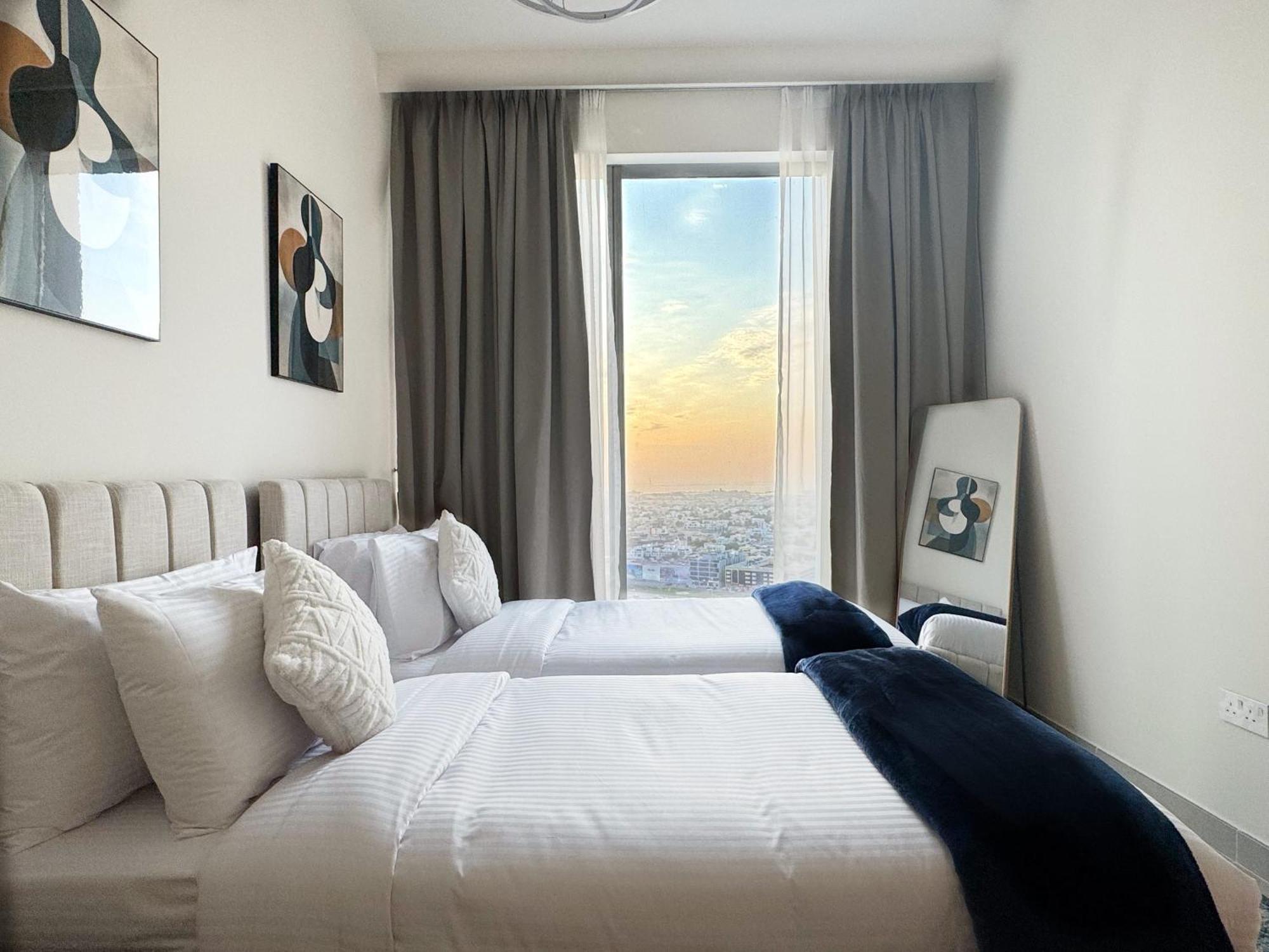 Apartment 2br With Skyline Views At Forte Near Opera *