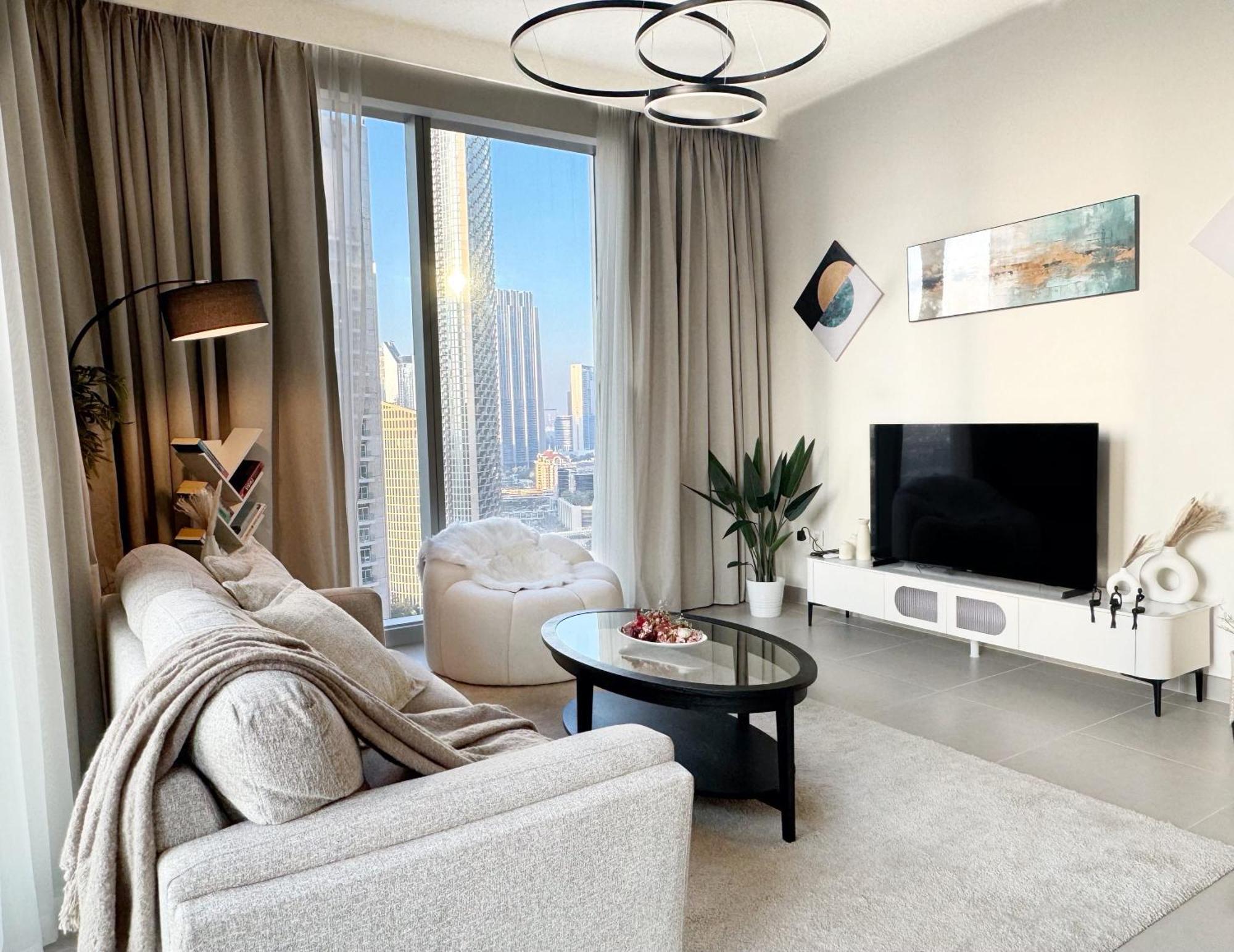 2br With Skyline Views At Forte Near Opera Dubai