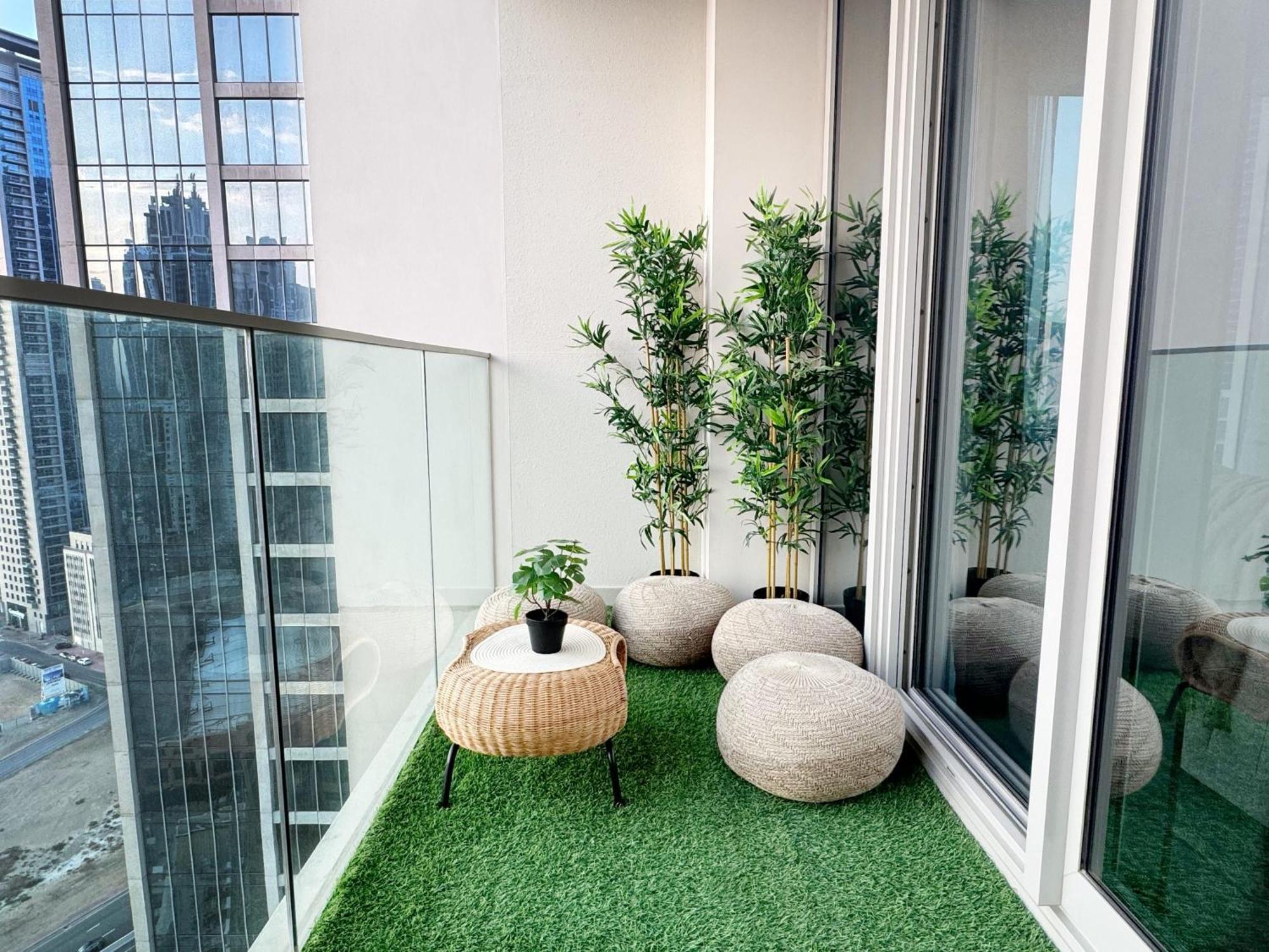 2br With Skyline Views At Forte Near Opera Apartment