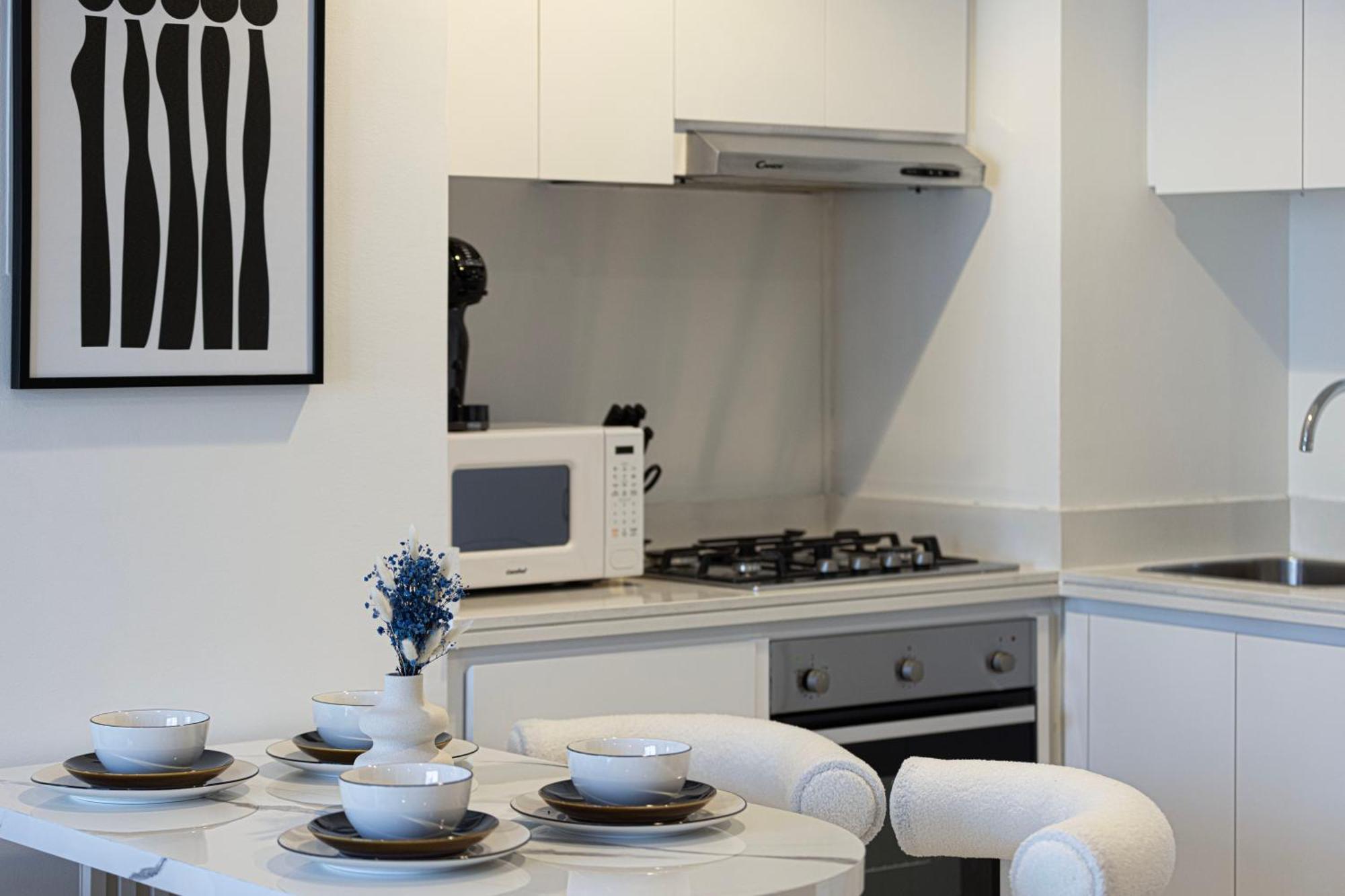 New Designed 2-br Downtown Dubai