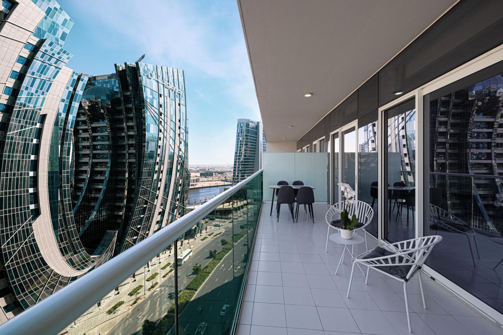 Apartment New Designed 2-br Downtown *