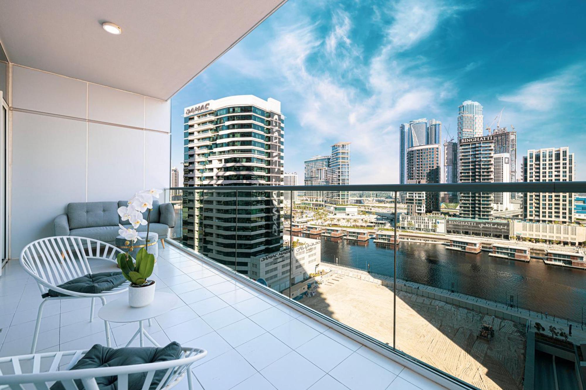 Apartment New Designed 2-br Downtown Dubai