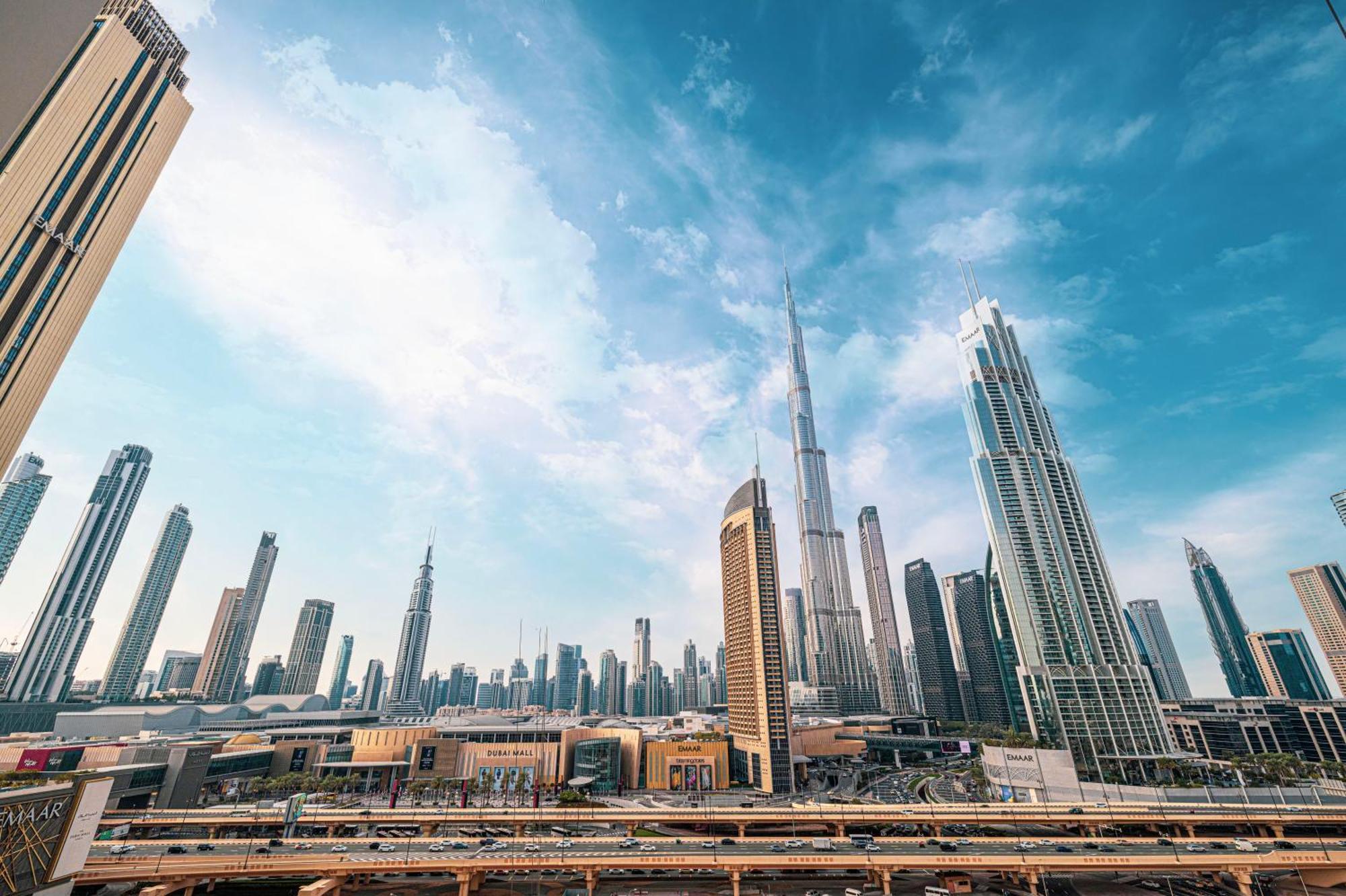 Apartment Burj Khalifa View, 2 Balcony W Lounge, Mall Access, Gym, Infinity-pool, Playground, Bbq, Family Friendly Dubai