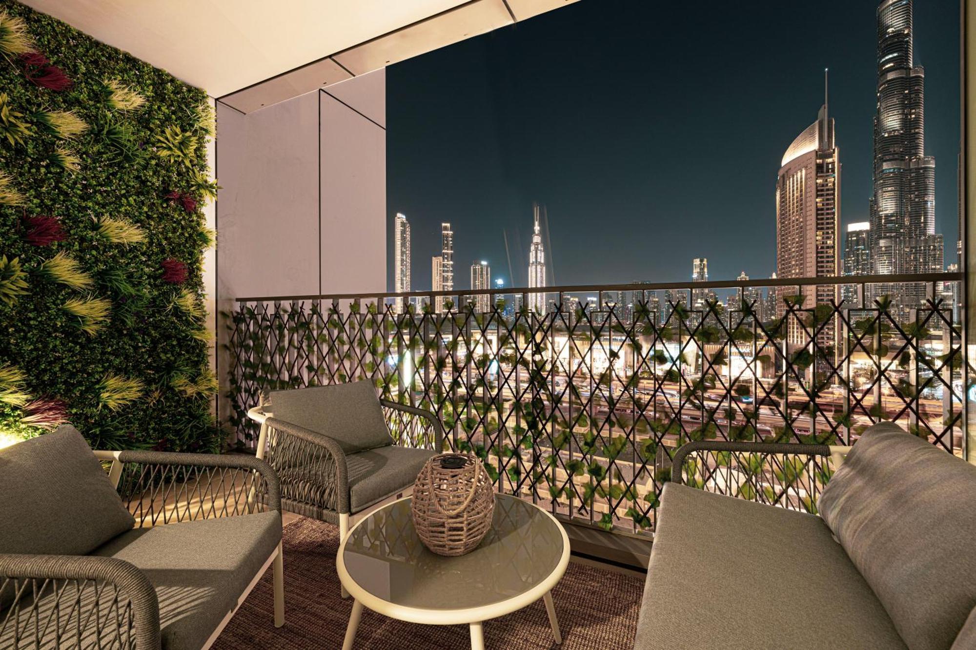 Apartment Burj Khalifa View, 2 Balcony W Lounge, Mall Access, Gym, Infinity-pool, Playground, Bbq, Family Friendly