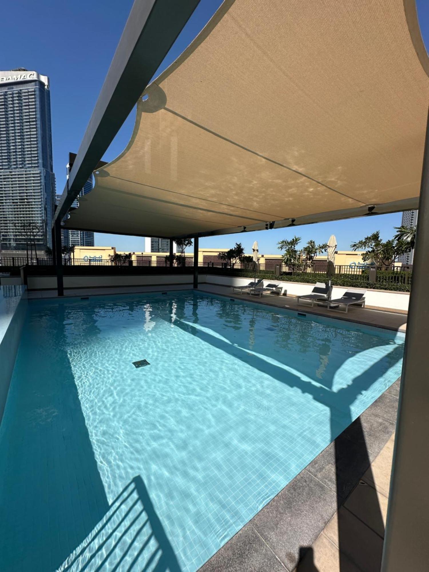 Burj Crown 2br With Panoramic Burj Khalifa View
