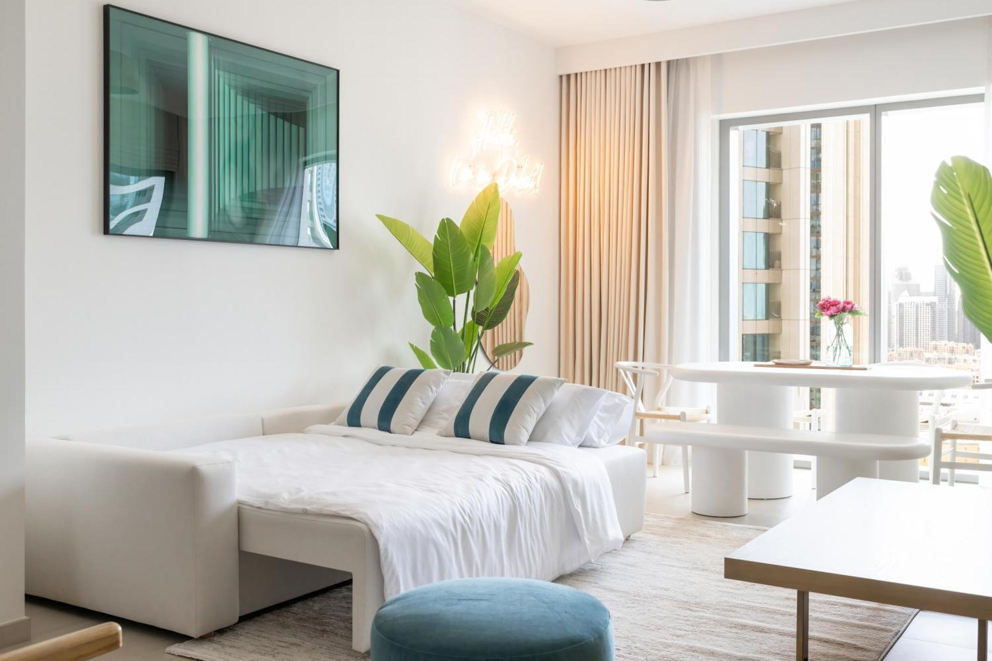 Stunning 2 Bedroom With Burj Views In Walking Distance To Mall