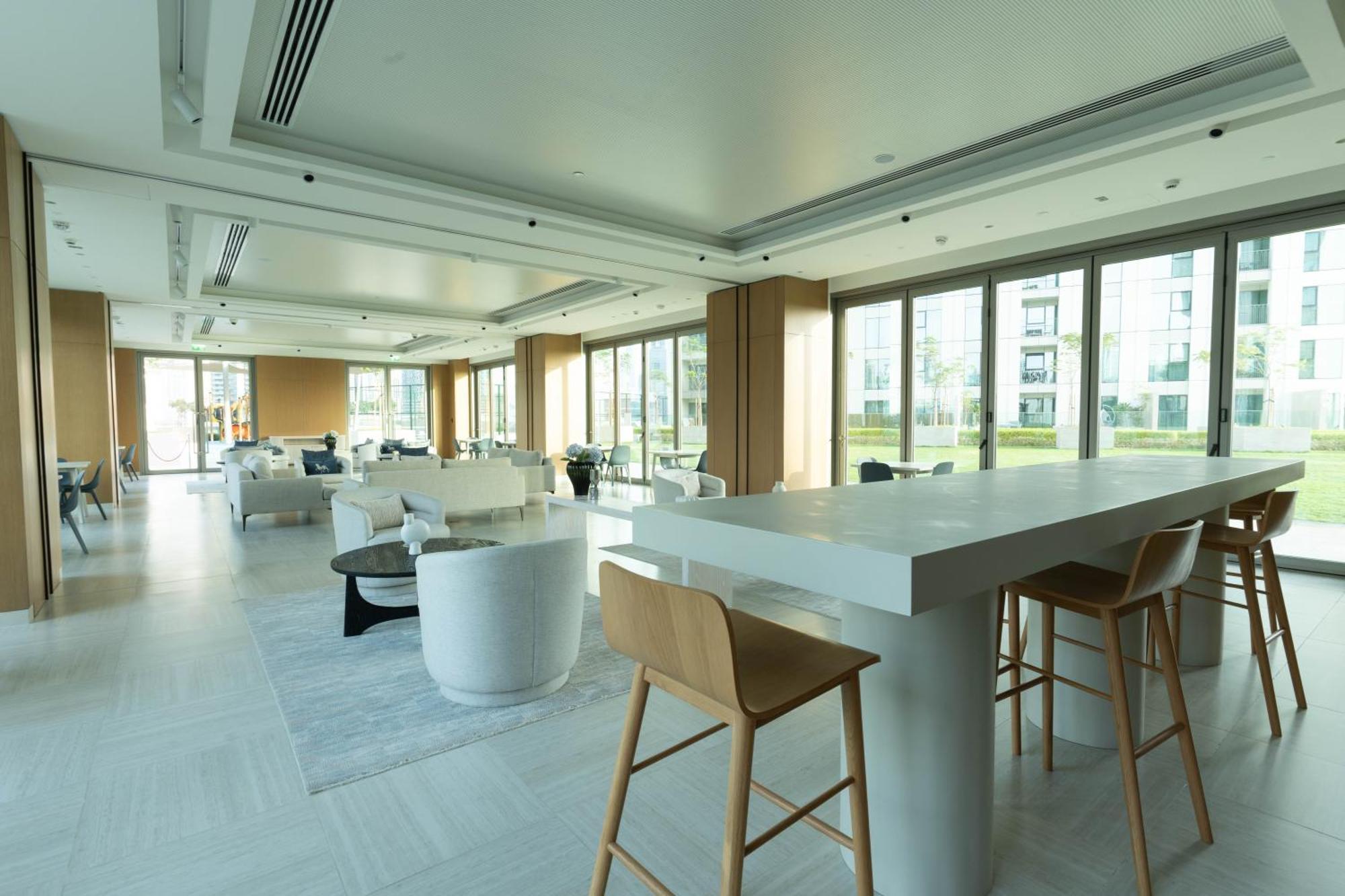 Apartment Stunning 2 Bedroom With Burj Views In Walking Distance To Mall