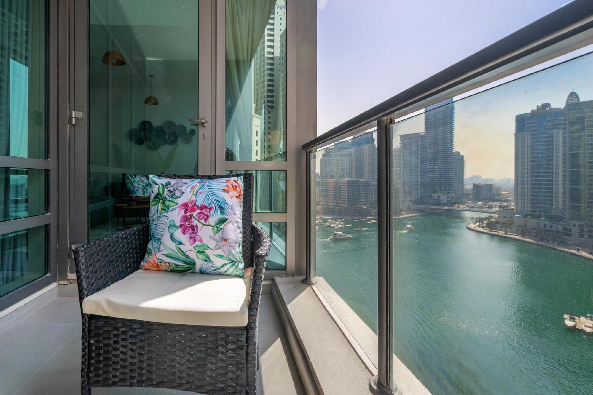 Spacious & Luxurious 1Br Apartment - Best Marina Views - 3Mn Walk To Tram, Jbr & Beach (Adults Only)