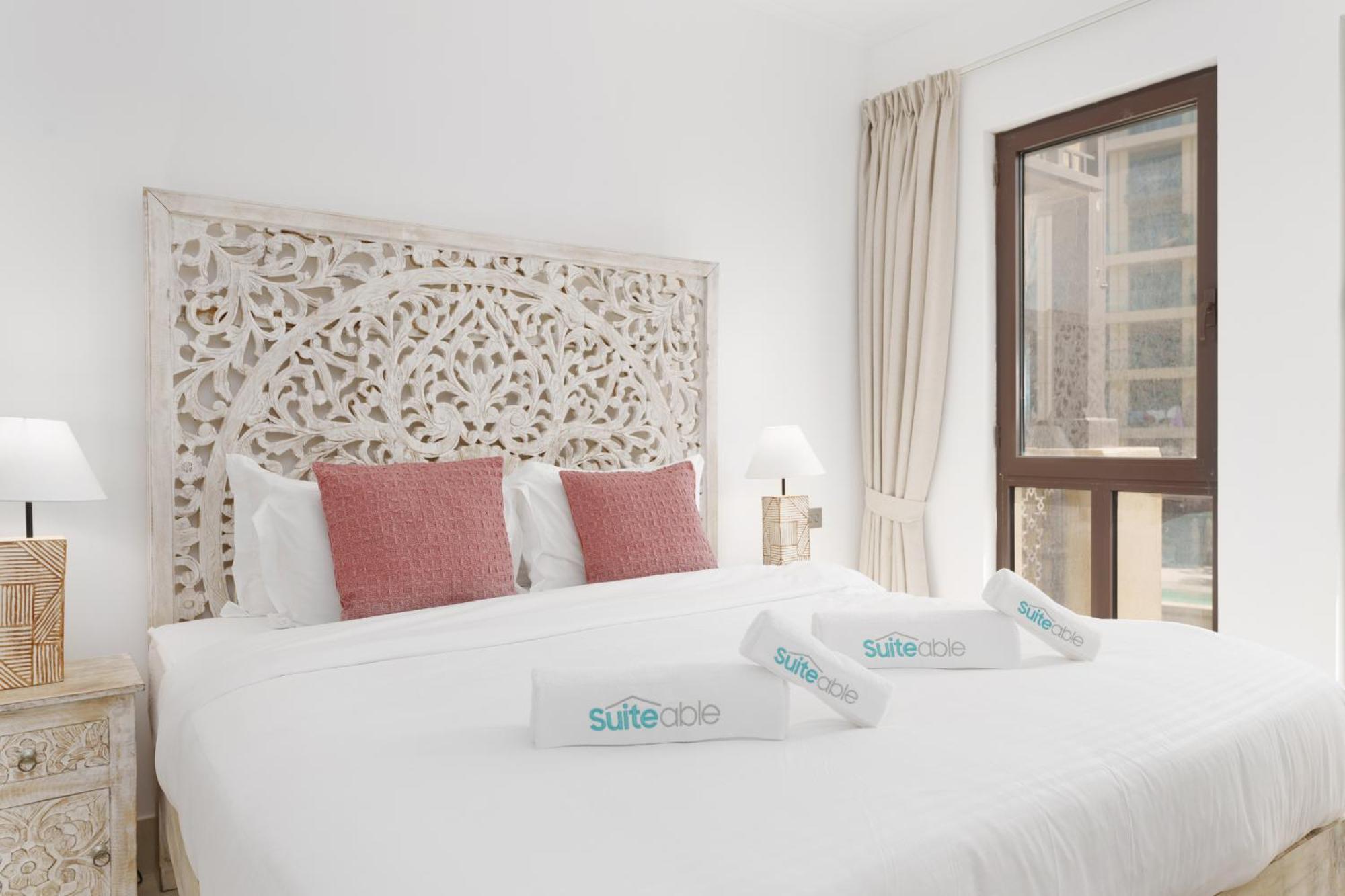 Living Chic 1 Bedroom Dubai