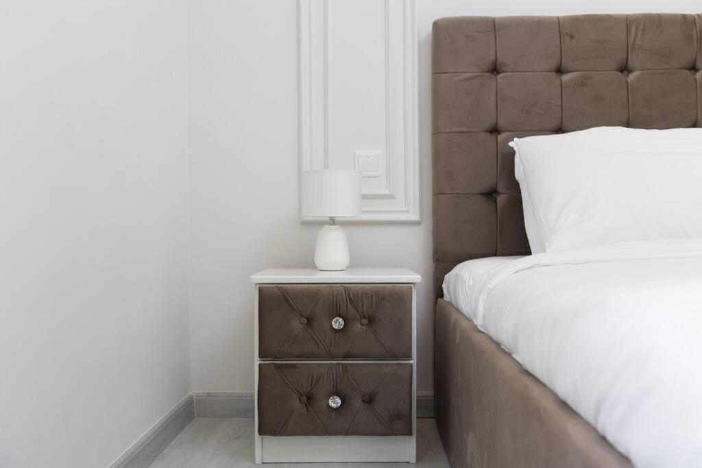 Stylish 3bdr In Rimal 2 Jbr Apartment Dubai